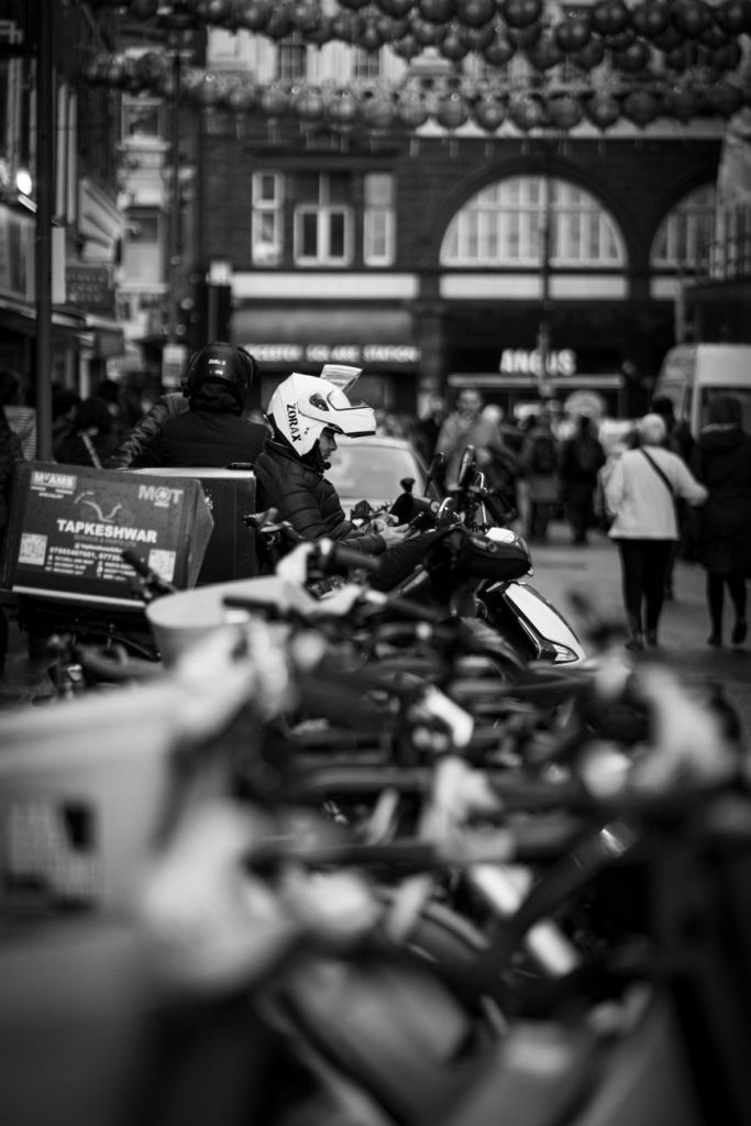 How can an accountant help Deliveroo riders pay less&nbsp;tax?